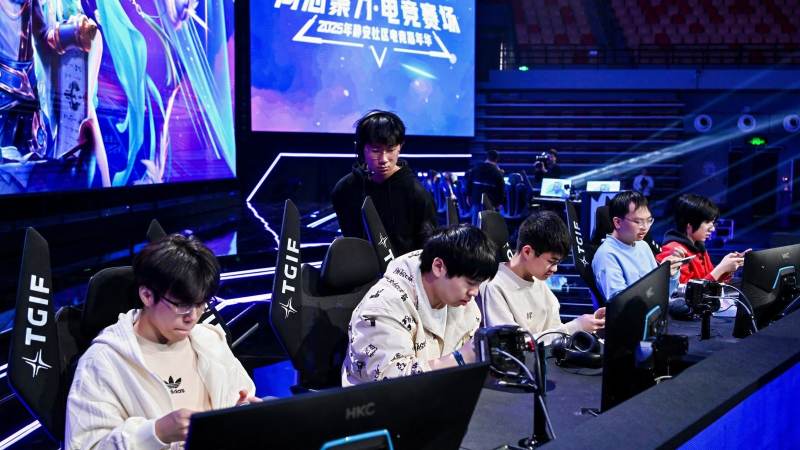 足彩比分直播 · 新浪爰彩天天盈球 越位判定的基本逻辑